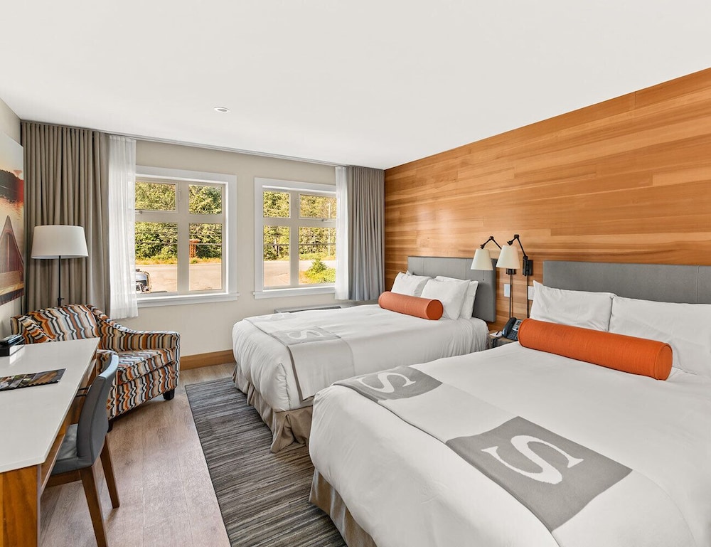 Non Lake View, 2 Queen Beds, No Pets Room
