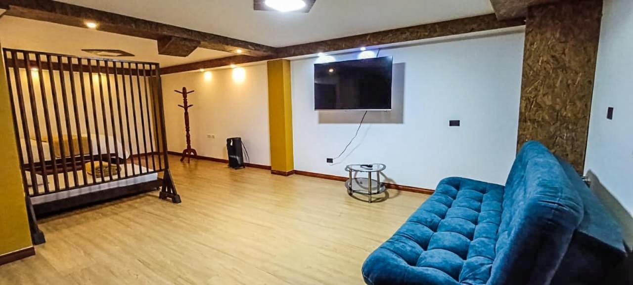 Family Studio photo 2