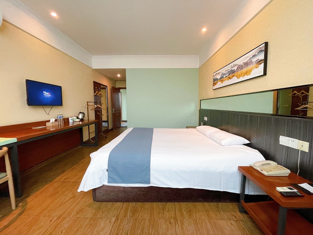 Comfort Double Room, 1 Queen Bed photo 3