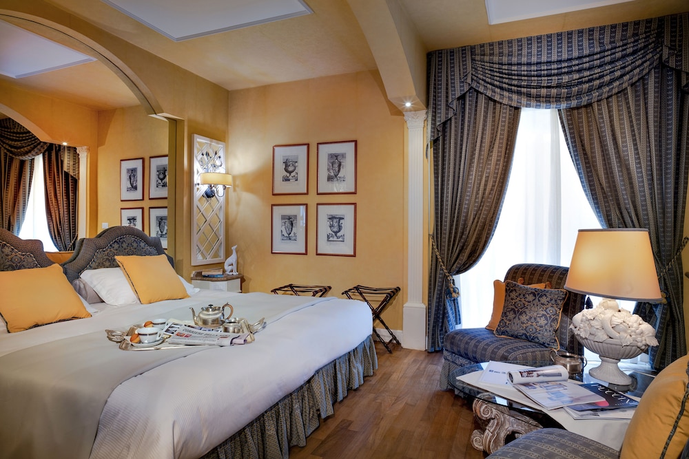 Deluxe Room, Balcony, Sea View photo 3