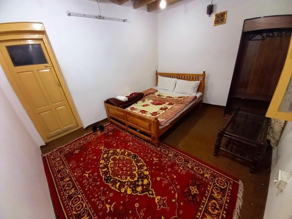 Standard Double Room - Photo 3