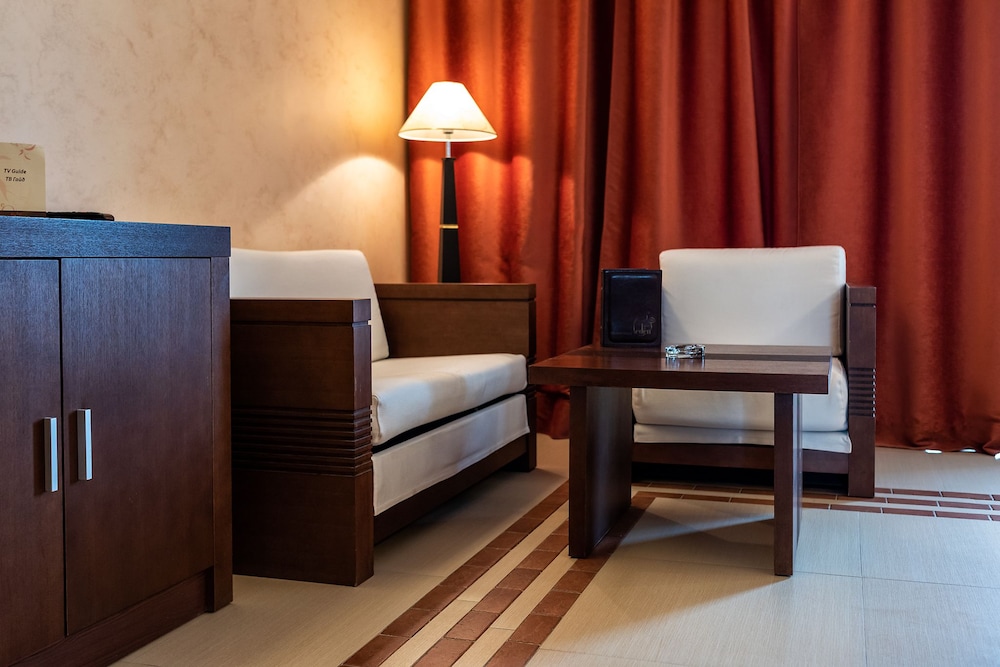 Double or Twin Room, Sea View - Photo 6
