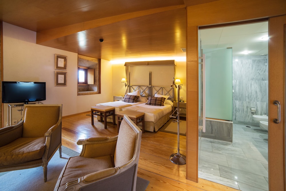 Superior Twin Room - Photo 3