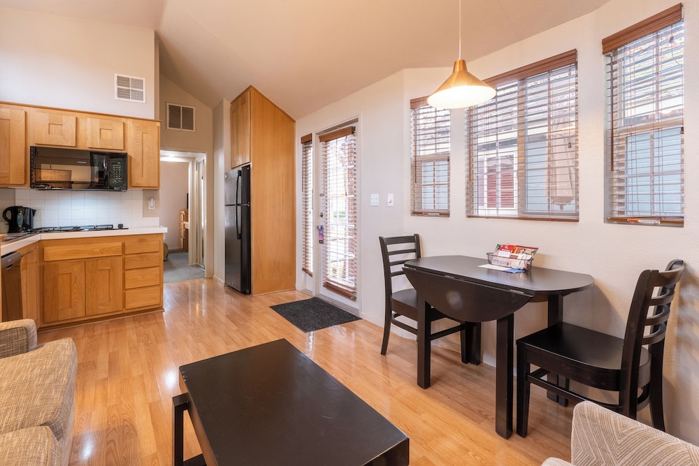 Suite, 1 Bedroom, Non Smoking - Photo 8
