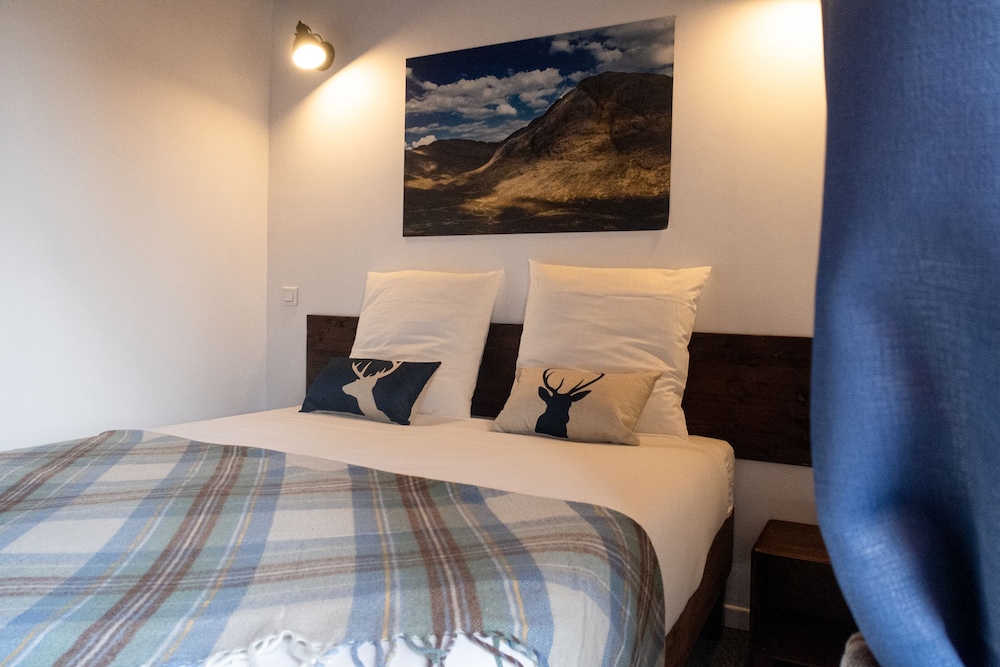 Double Or Twin Room, Garden View (Knoydart) photo 2