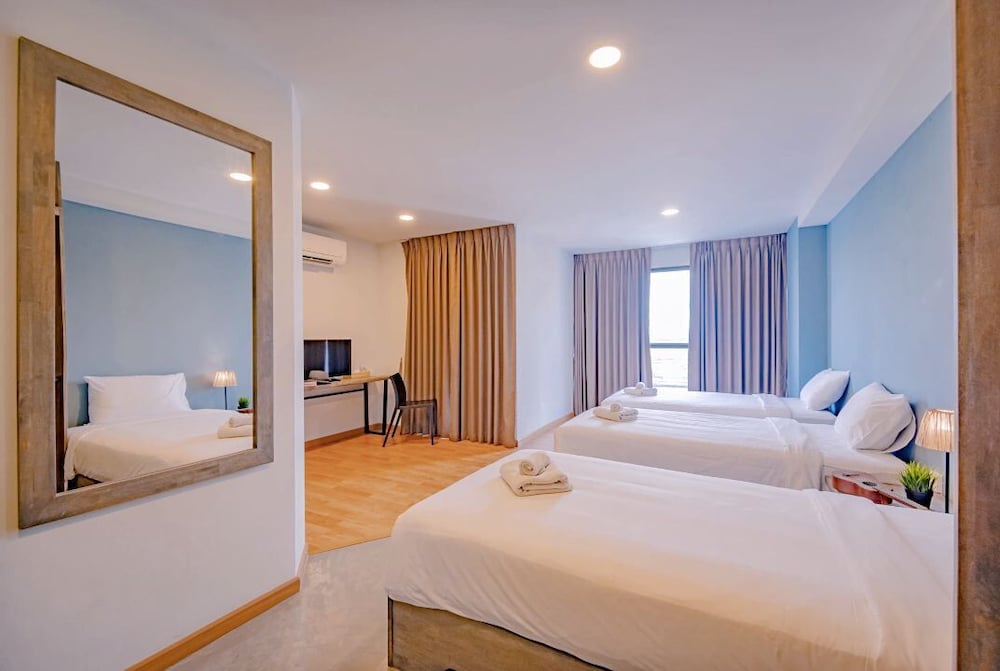 Superior Triple Room photo 2