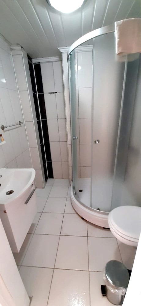Standard Double or Twin Room photo 2