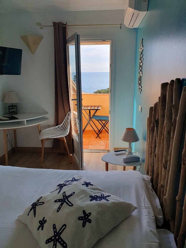Panoramic Room