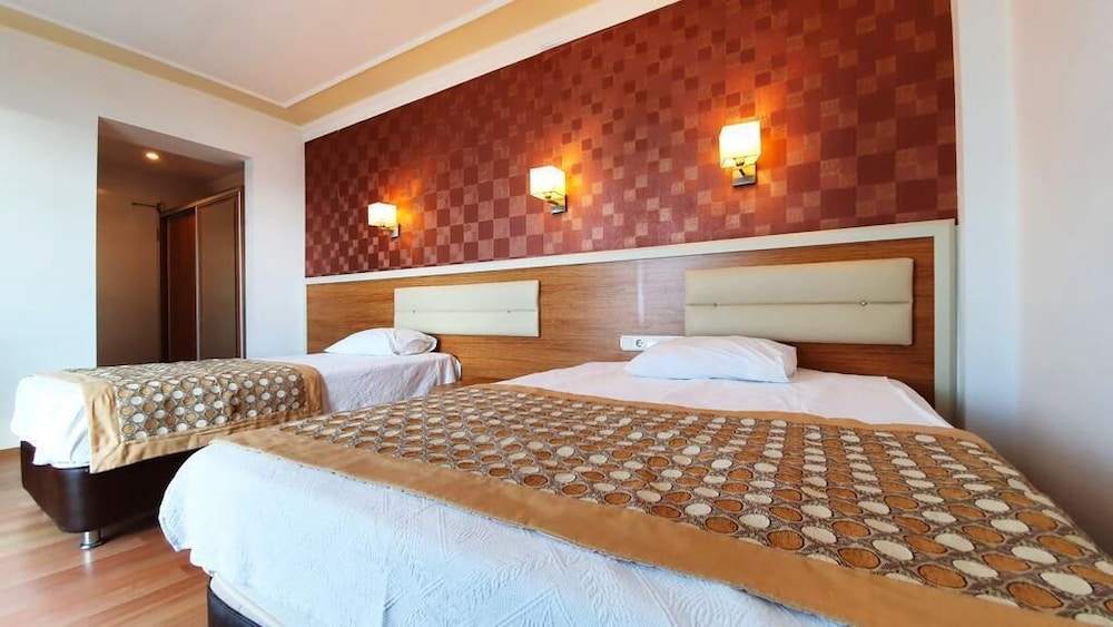 Standard Room - Photo 1