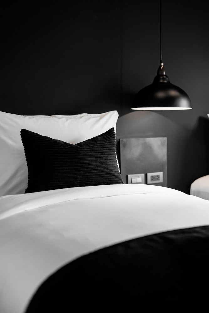 Superior Twin Room, City View - Photo 6