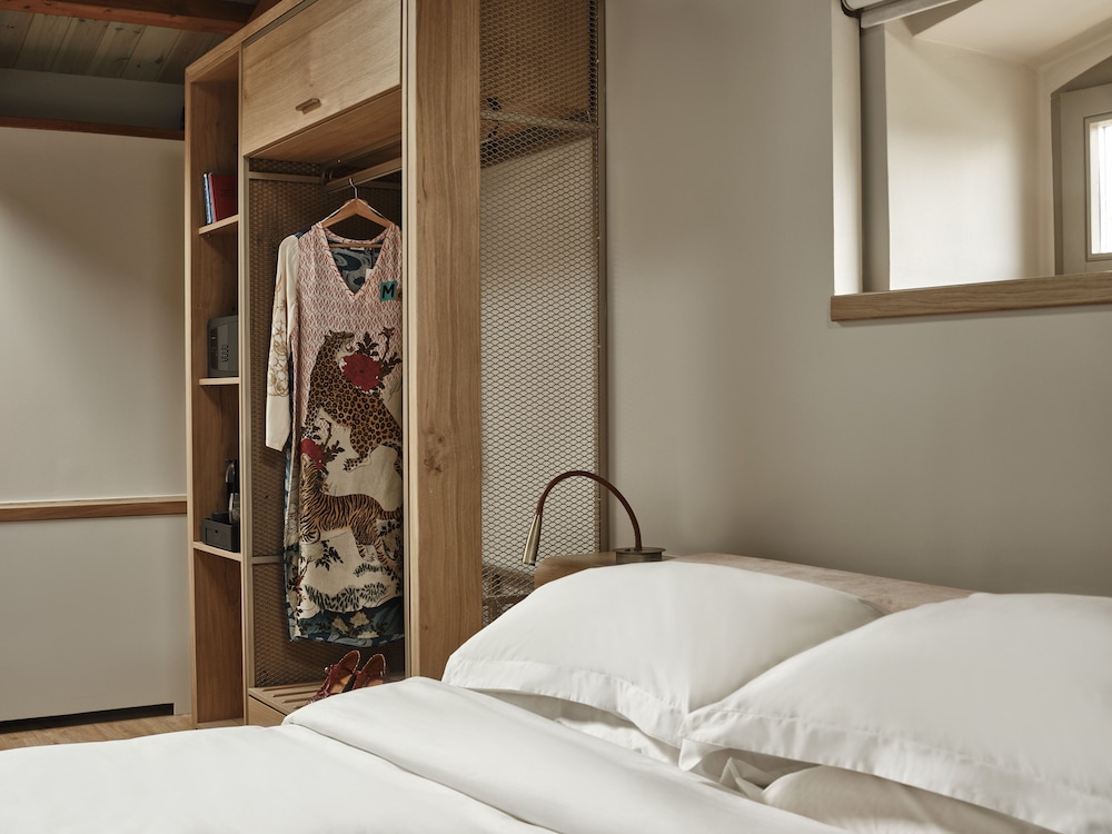 Attic Suite with Living Room & Skylights