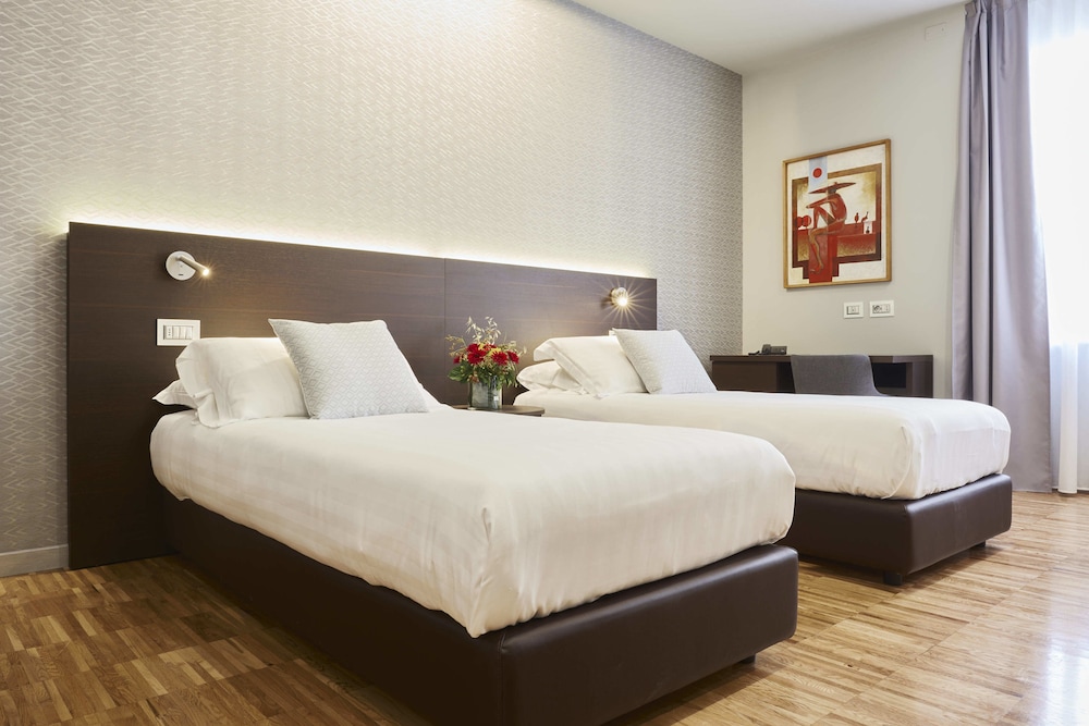 Classic Double or Twin Room photo 1