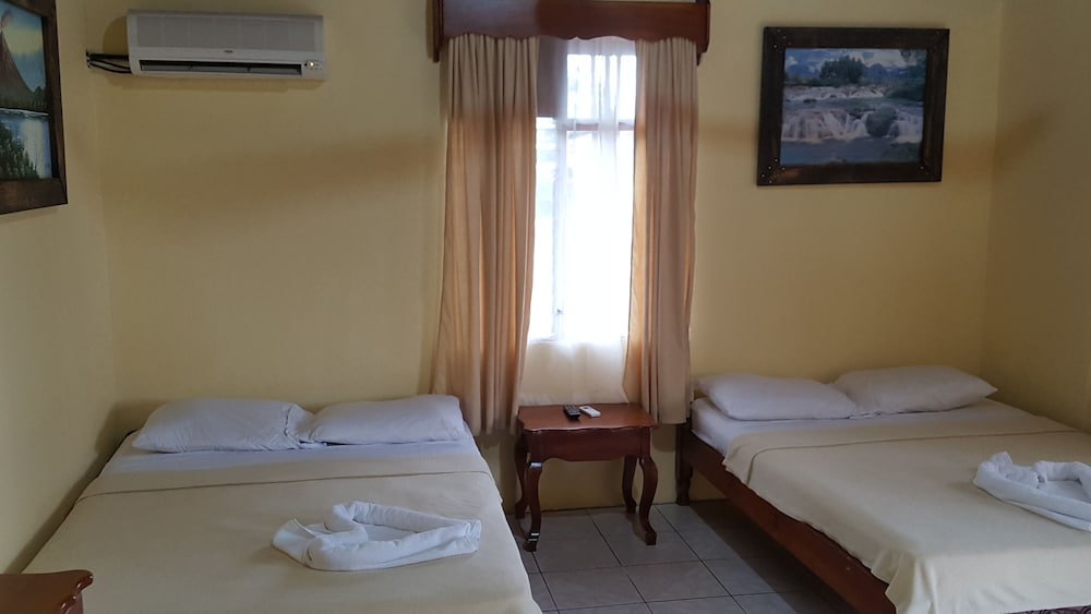 Comfort Quadruple Room, Non Smoking photo 3