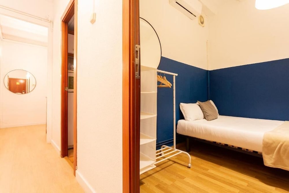 Economy Double Room photo 3
