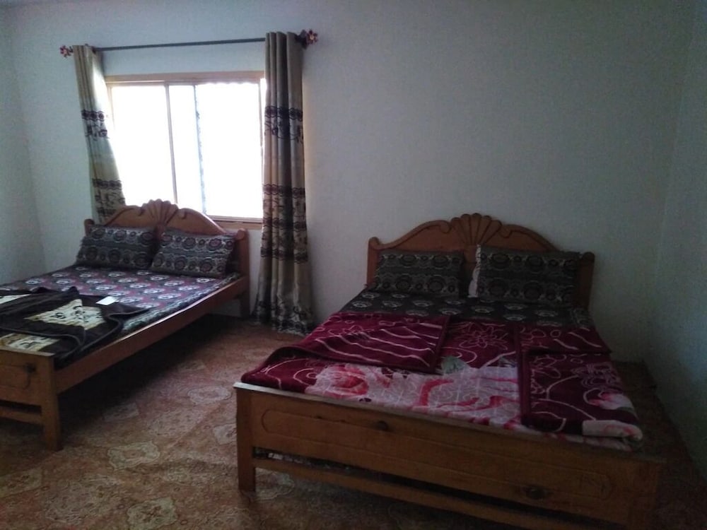 Basic Triple Room photo 2
