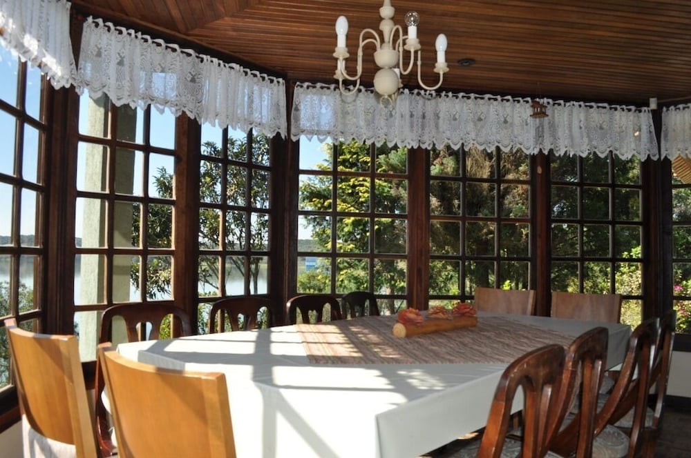 Traditional House, Lake View photo 2