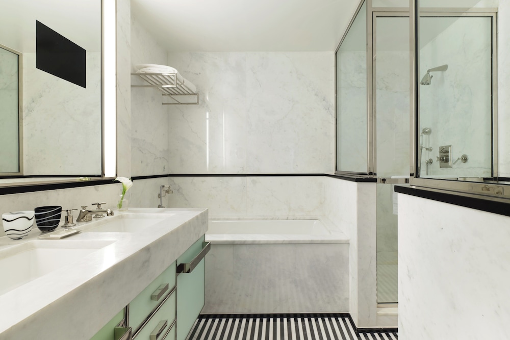 Seventy-Seven King Room