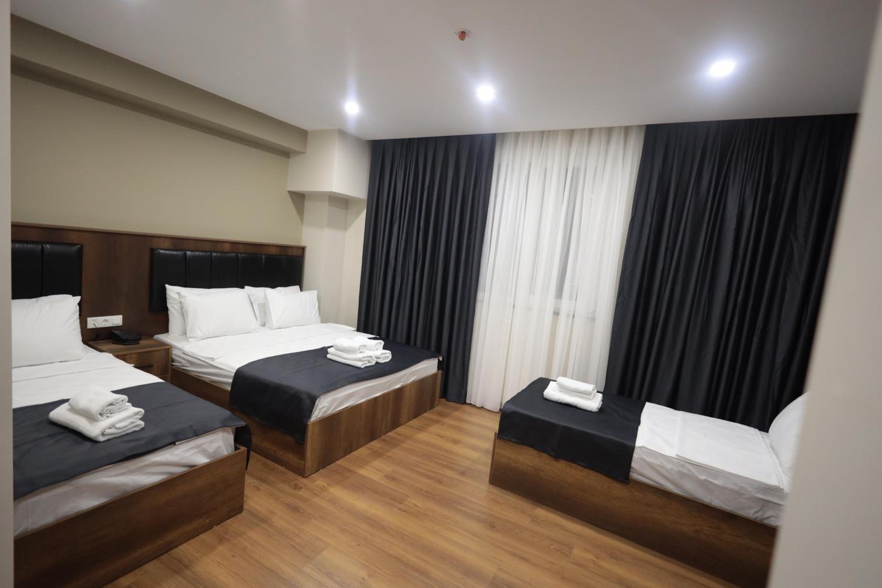 Deluxe Quadruple Room photo 1