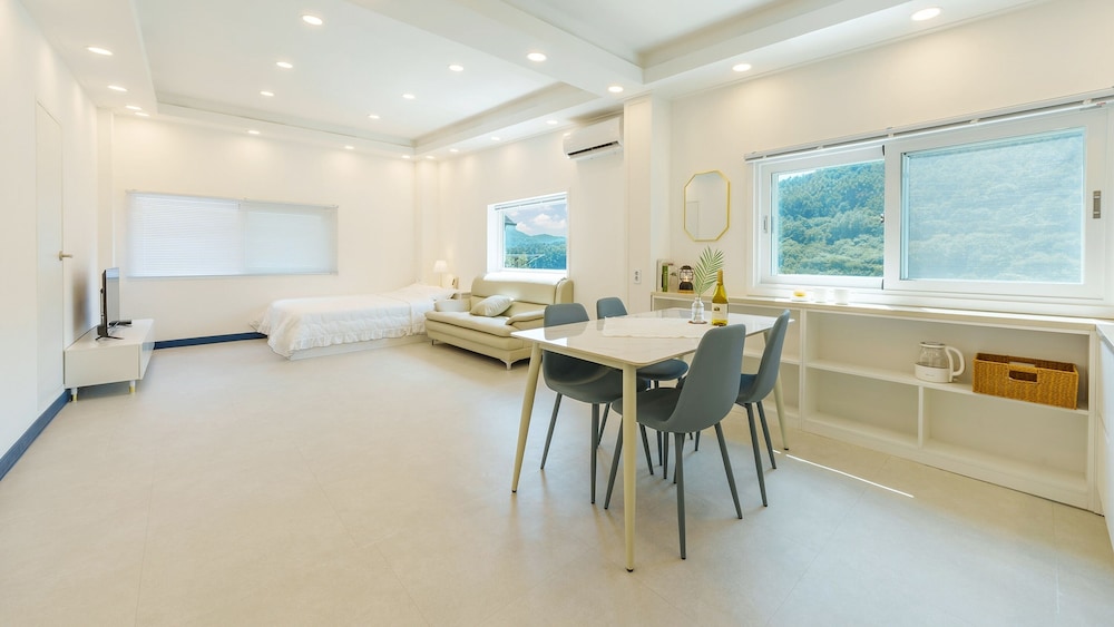 Basic Room, 1 Bedroom (Room 201 (New Building)) - Photo 4