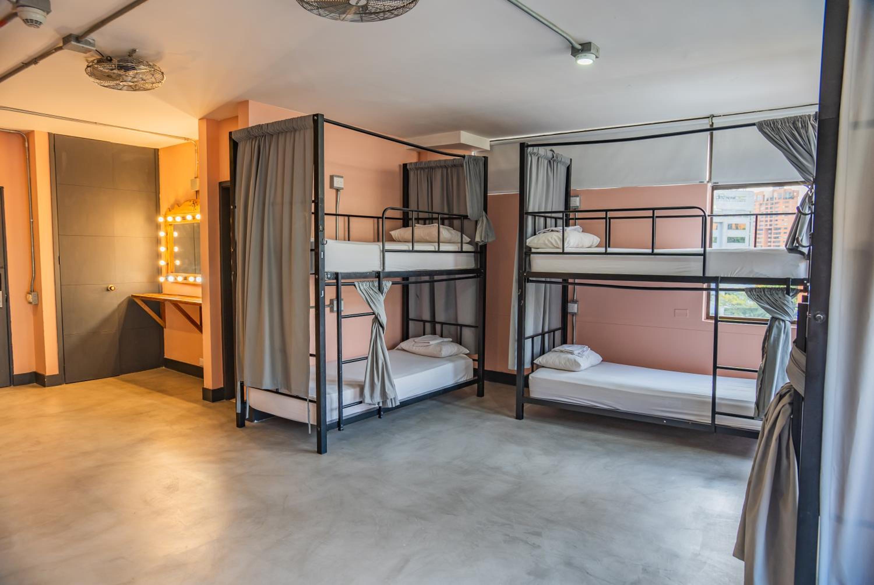 Bed In 8 Bed Female Dormitory Room photo 1