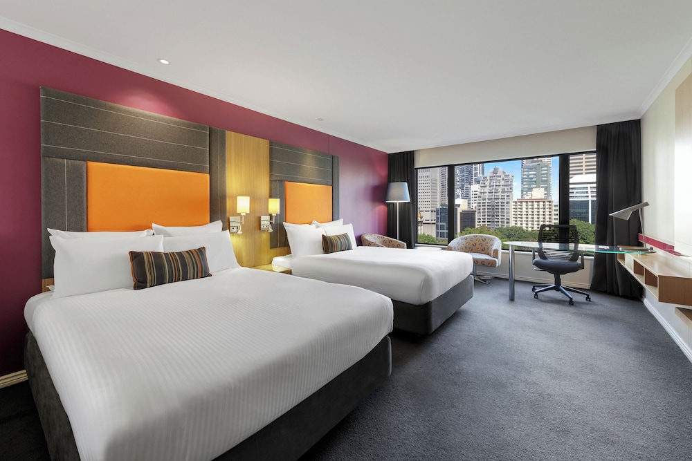 Superior Room, 2 Double Beds, Park View (Hyde Park View)