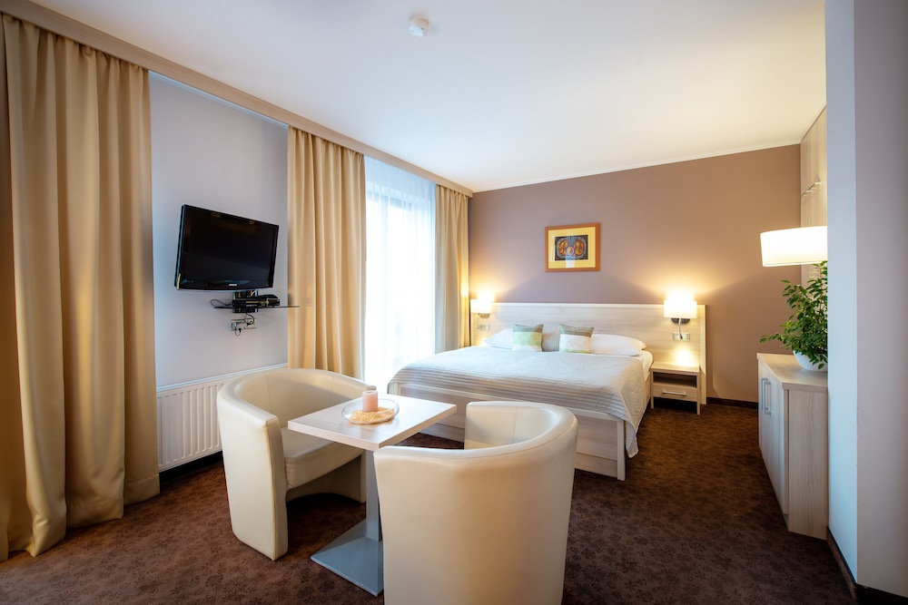 Comfort Triple Room photo 2