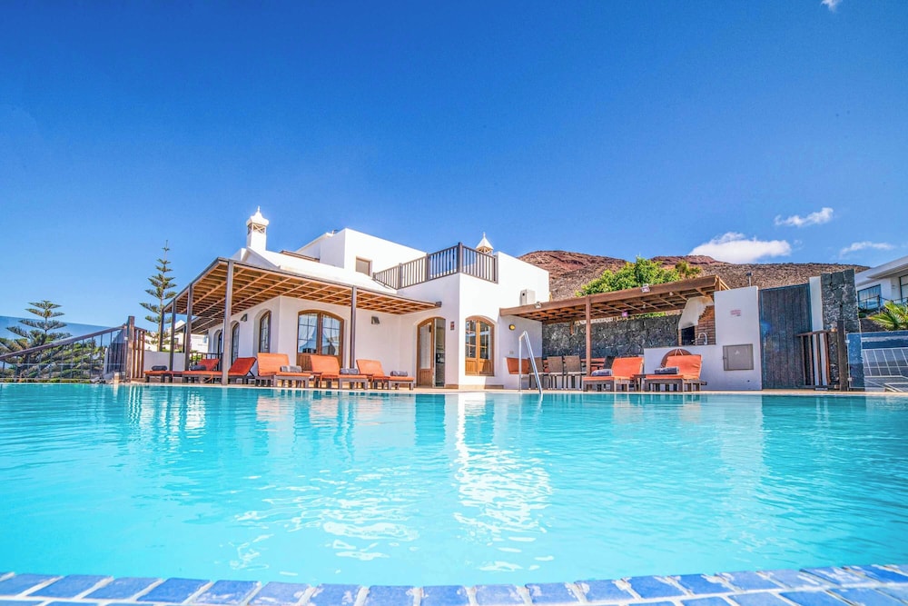 Villa (5 Habitaciones)