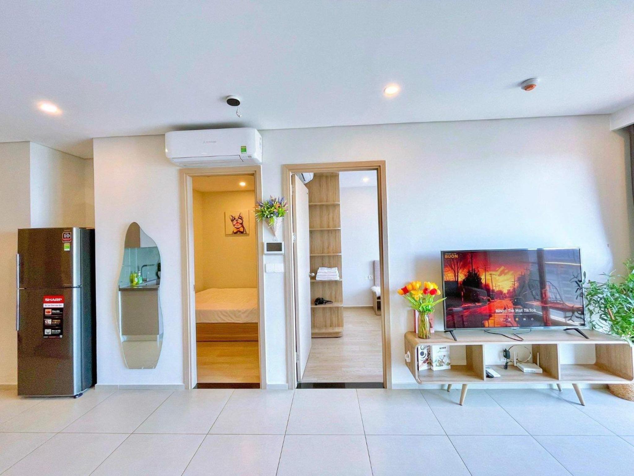 Three-Bedroom Apartment photo 1