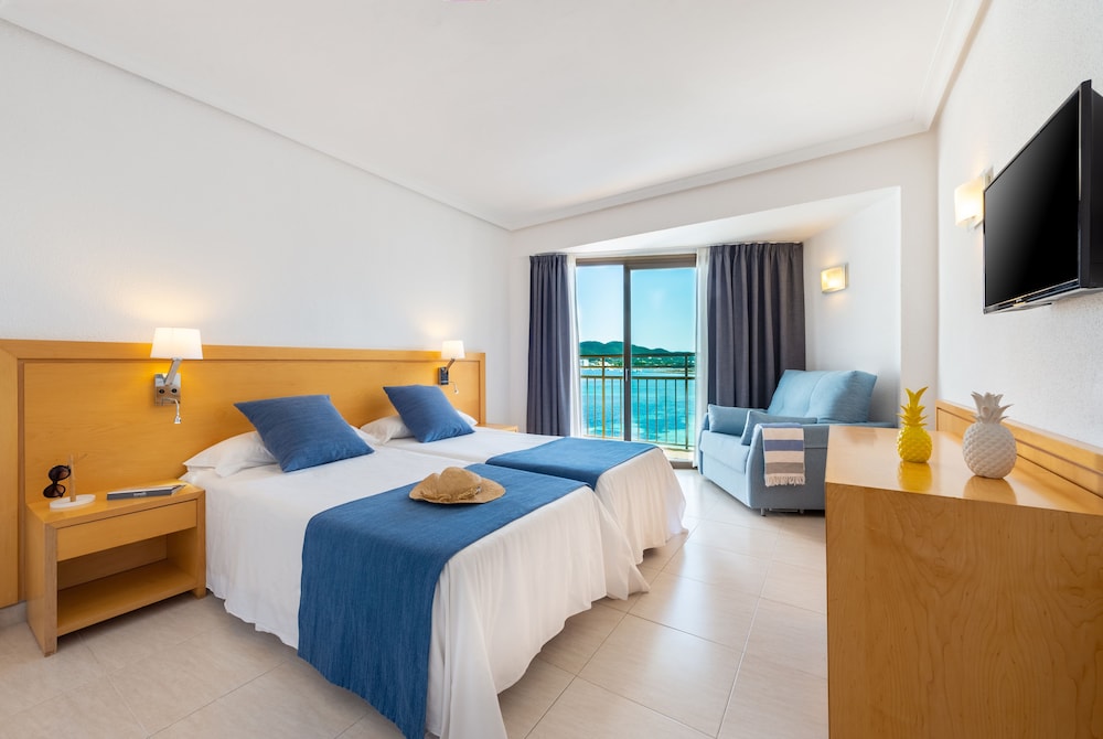 Double Room (3 Adults) - Photo 6