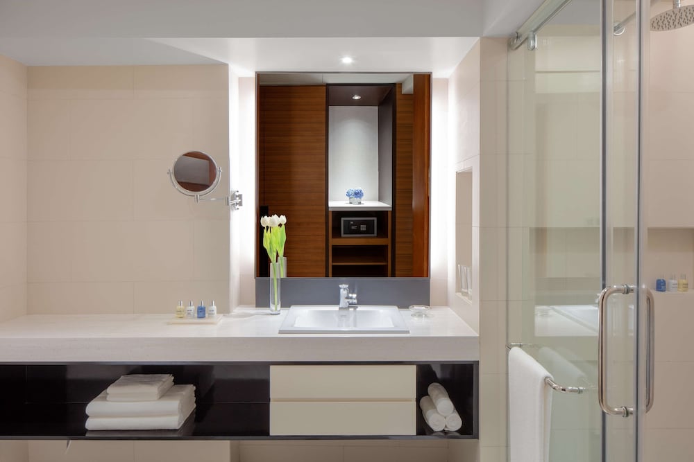 Deluxe Room - Photo 7