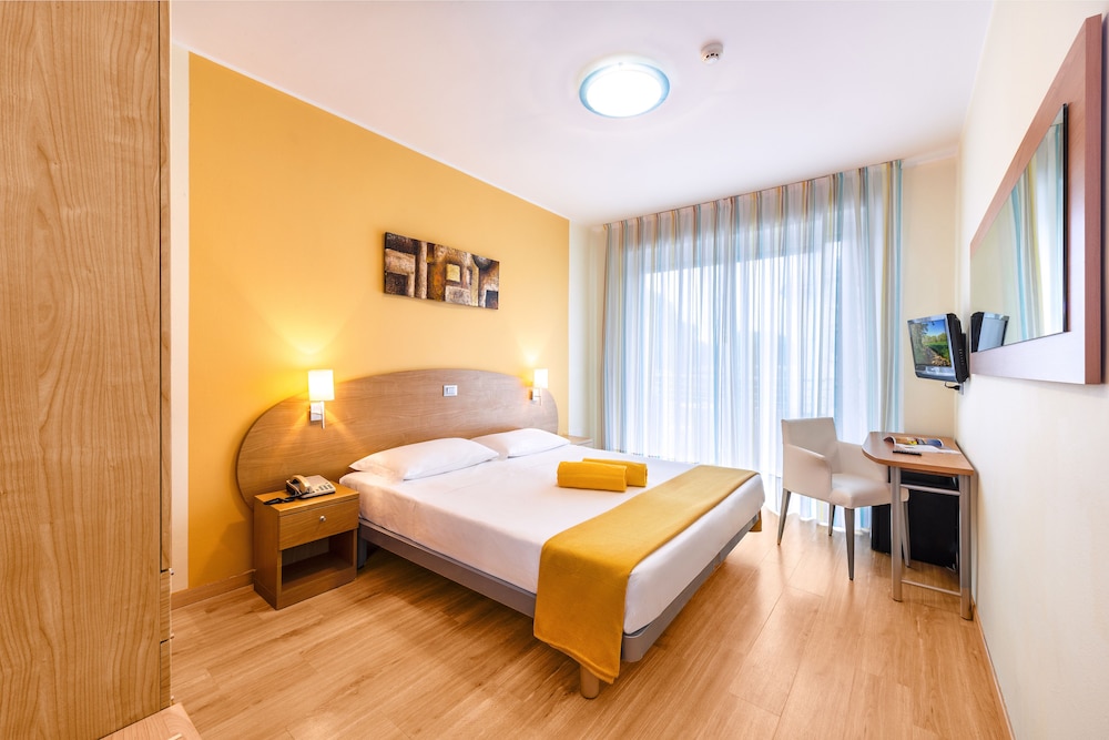 Classic Double or Twin Room photo 1