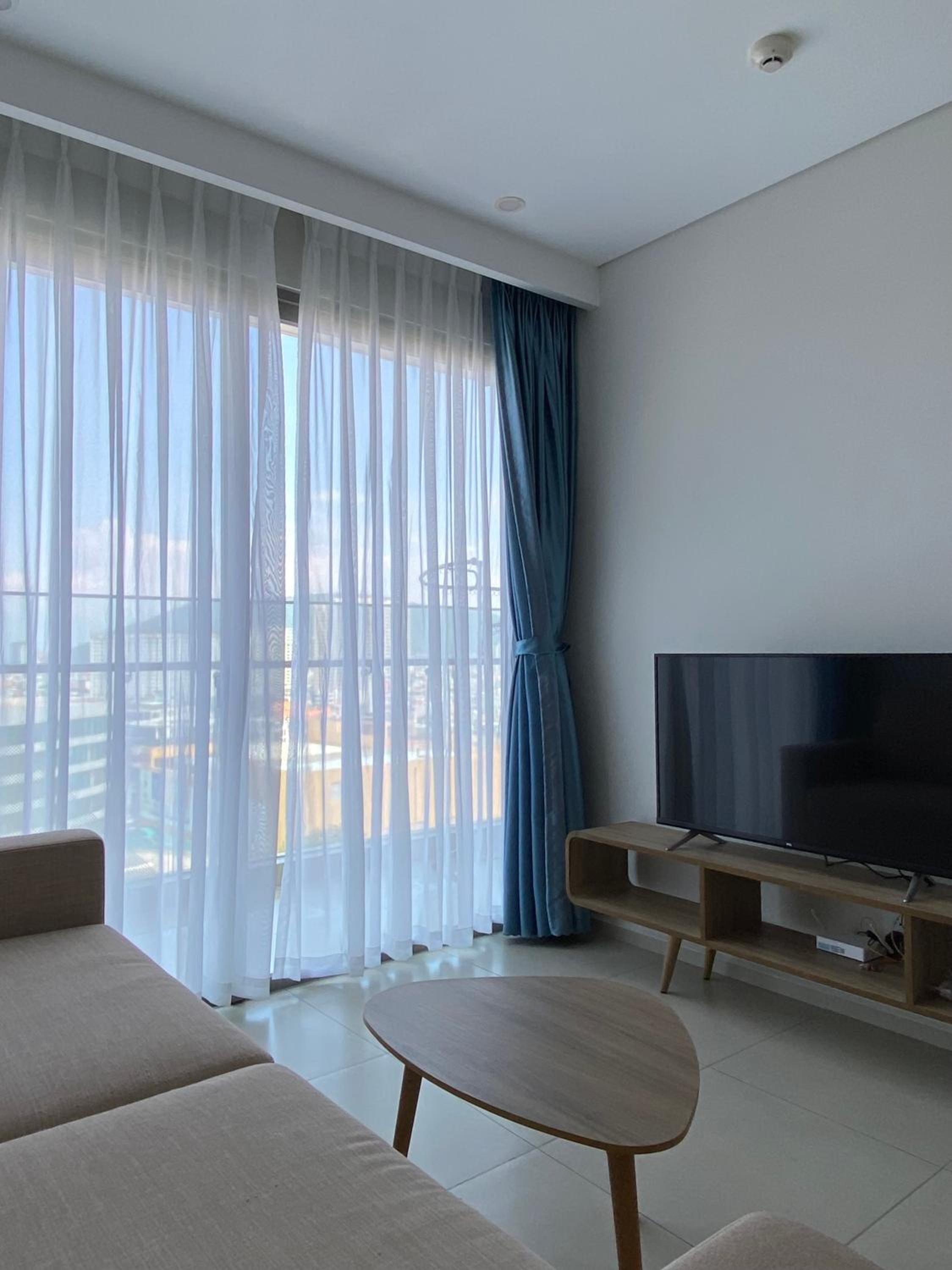 One-Bedroom Apartment - Photo 7