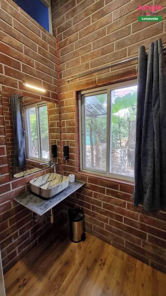 Deluxe Shared Dormitory photo 2