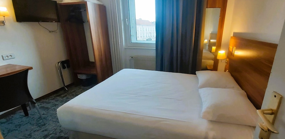 Traditional Double Room - Photo 1