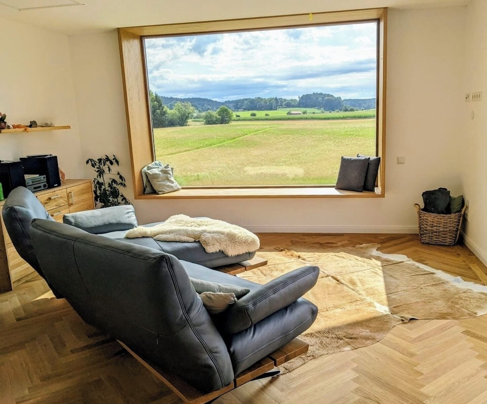 Comfort Room photo 2