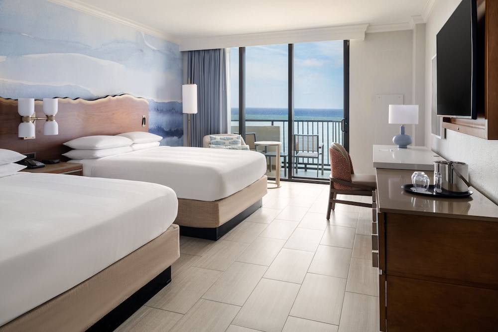Deluxe Room, Oceanfront (Balcony) - Photo 4