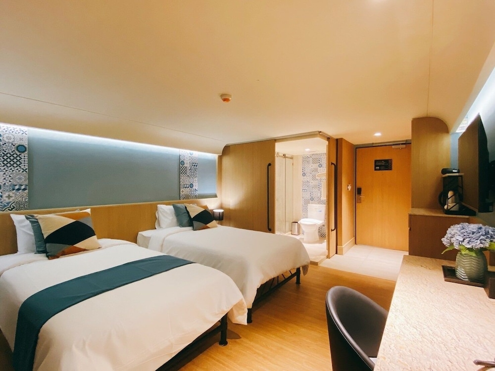 Superior Twin Room photo 3