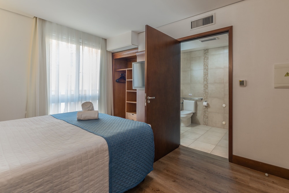 Deluxe Double or Twin Room, Accessible