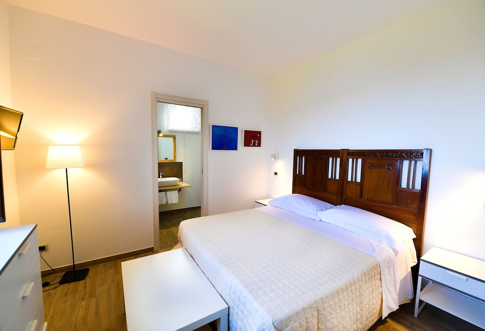 Deluxe Suite, Balcony, Sea View