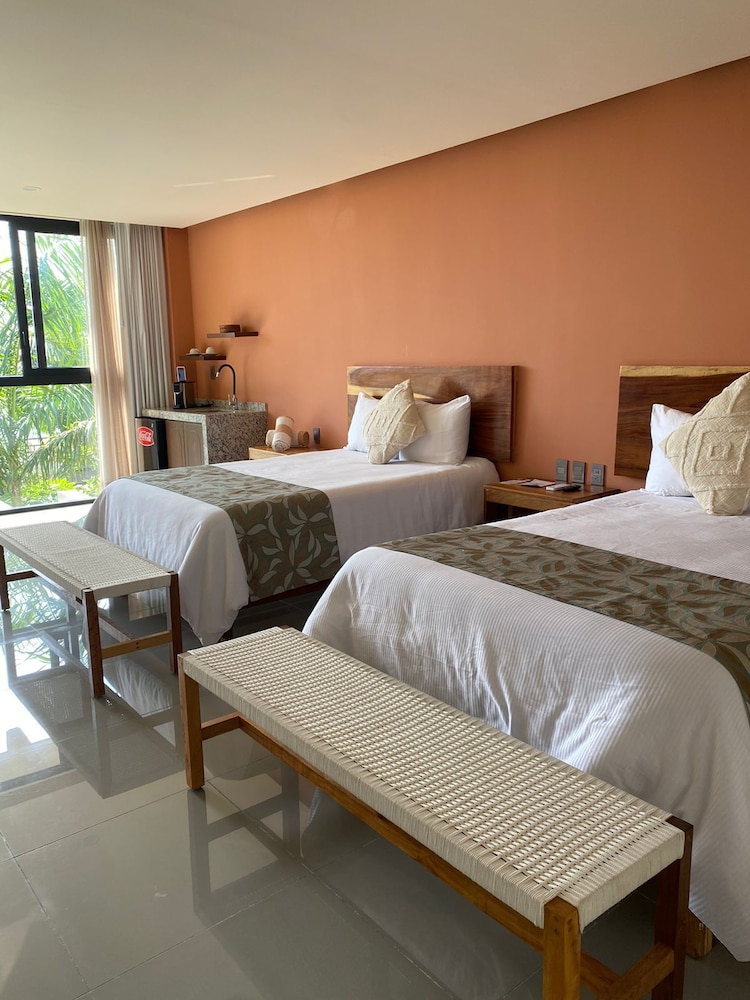 Family Triple Room, Ocean View photo 3