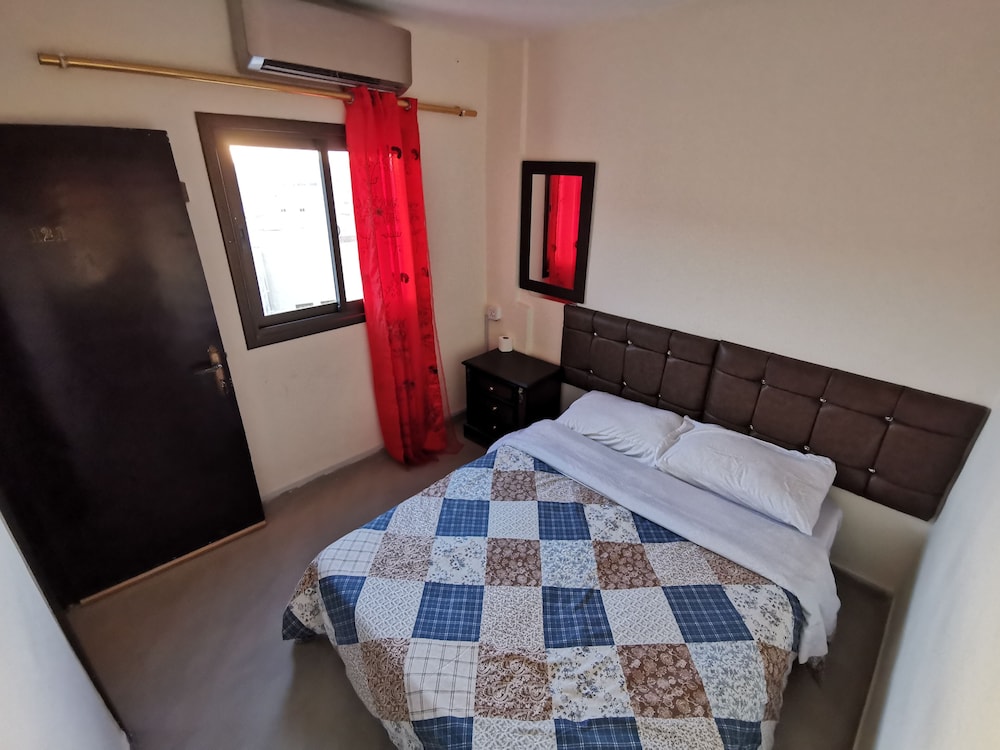 Double or Twin Room - Photo 10