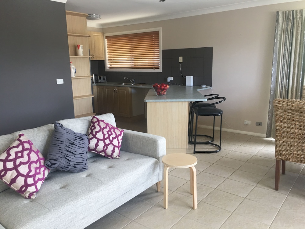 Three Bedroom House photo 3