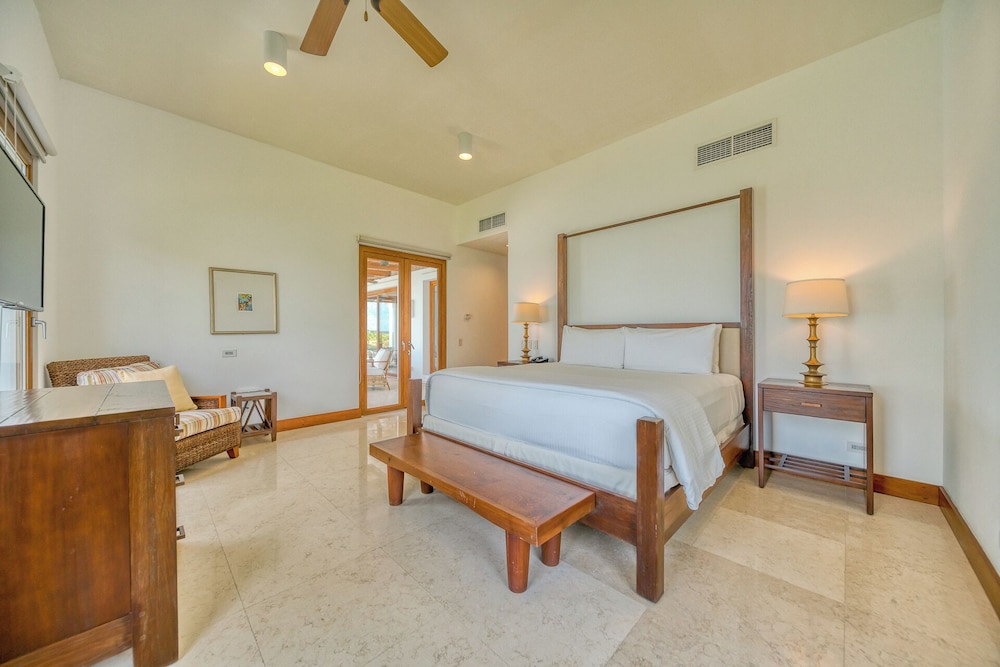 Luxury Villa, 5 Bedrooms, Private Pool, Ocean View