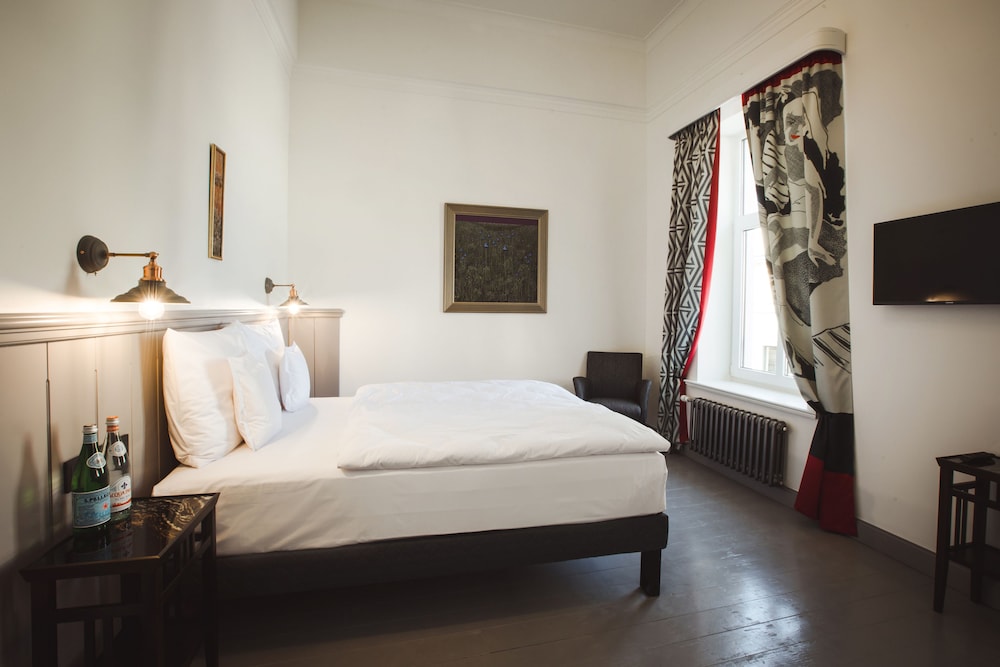 Classic Double or Twin Room photo 3