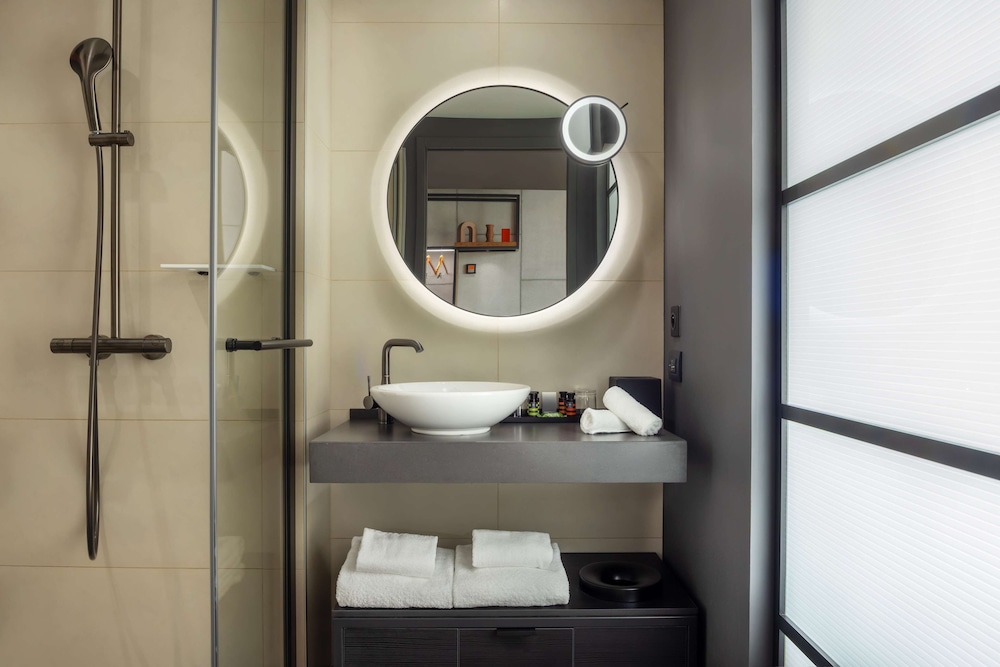 Premium Room, 1 King Bed, Terrace