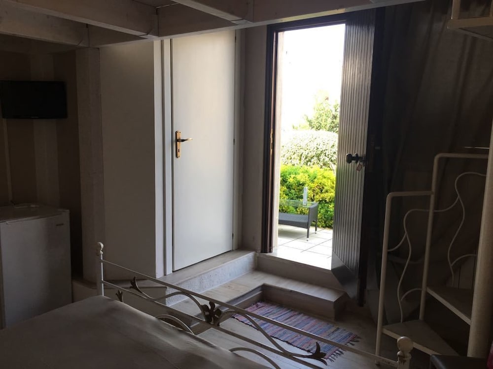 Classic Quadruple Room photo 3