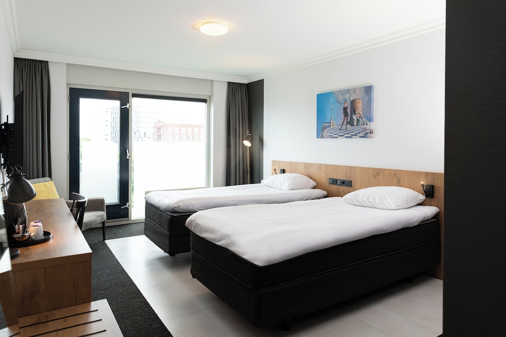 Comfort Twin Room, 2 Twin Beds, City View - Photo 1