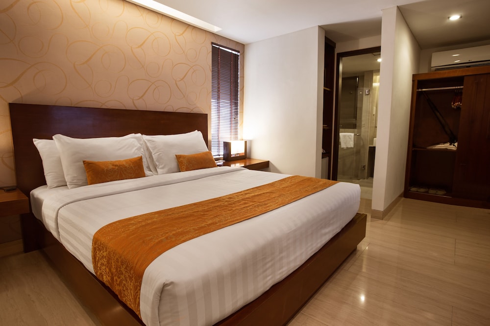 Deluxe Room - No Window - Photo 2