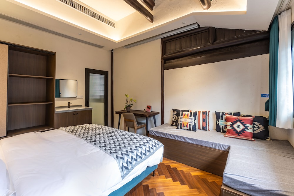 Standard Double Room (Shi Cha) photo 3