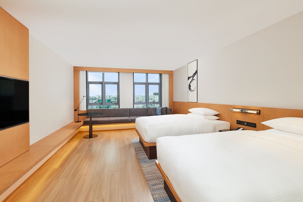 Superior Room, 2 Double Beds, City View photo 1